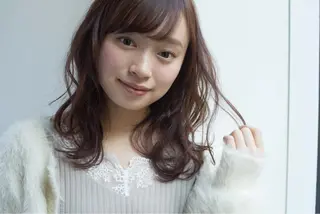 ミディアム Lond fleur 大宮  ロンドフルール所属・石畑結華 Lond店長のヘアスタイル