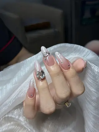 ネイル Mio Nail Salon所属・MIO Nailのネイルデザイン