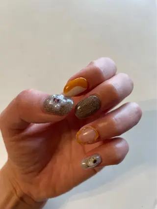 ネイル nailsalon　hue所属・小山 羽奈のネイルデザイン
