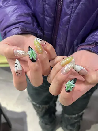 ネイル Hata nail 🎀個性派ニュアンスのネイルデザイン