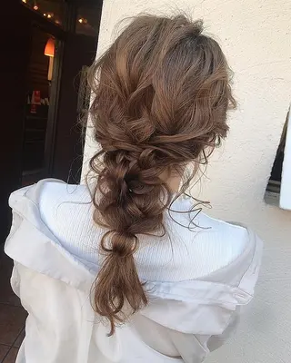 セミロング ヘアアレンジ 林 瑠夏のヘアスタイル