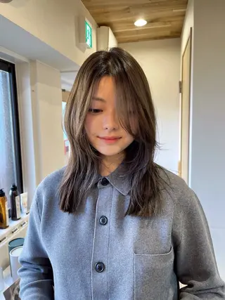 セミロング カラー 下石怜子/レイヤー/ 透明感カラーのヘアスタイル