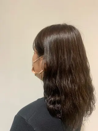 ミディアム カラー 西崎 満里奈のヘアスタイル