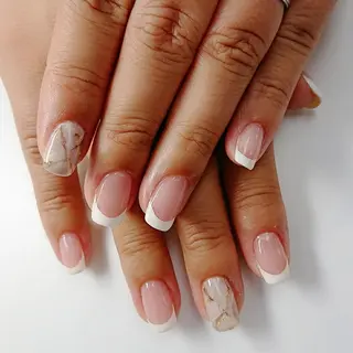 ネイル fujinail(バーバーフジノ)所属・藤野 智美のネイルデザイン