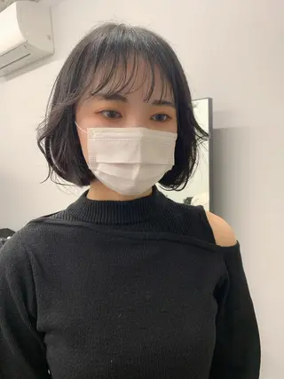 ショート カラー 透明感/オリーブ/ グレージュ/YUKAのヘアスタイル