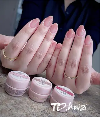 ミディアム めぐみのネイルサロン 惠のネイルデザイン