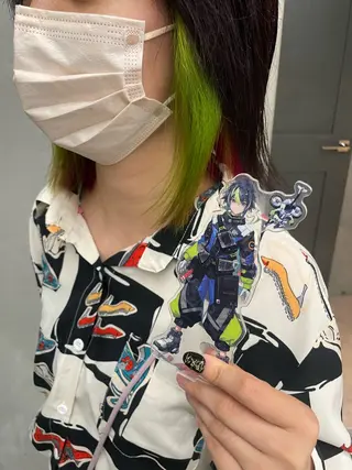 ミディアム カラー SALOWIN池袋East店3F所属・インナーカラー 推し ブリーチ  髪質改善のヘアスタイル