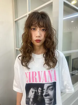 カラー ハセガワ レナのヘアスタイル