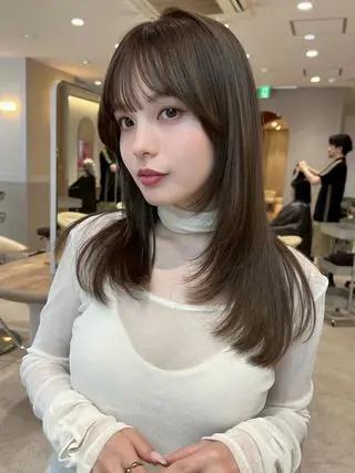 ロング カラー Zina福岡天神店 艶髪/レイヤー/小顔のヘアスタイル