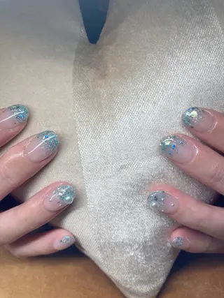 ネイル ECLAT エクラ所属・寺山 千鶴のネイルデザイン