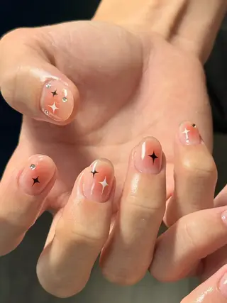 ネイル she saw me / shokoのネイルデザイン