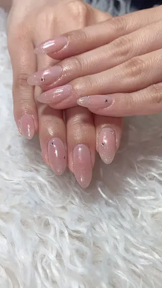 ネイル n o q r m. n a c h iのネイルデザイン