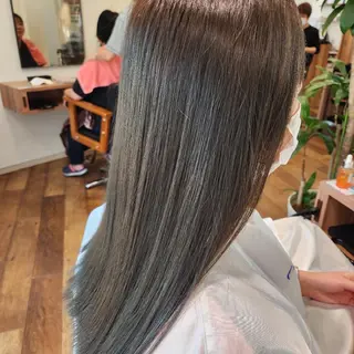 美容しょうへいの店 四郎丸店所属・小宮山 裕理のヘアスタイル