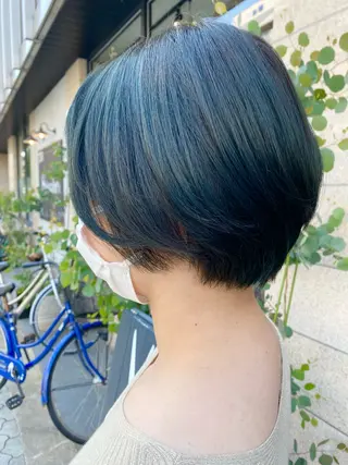ショート カラー 艶髪🌟髪質改善✨ Zinaヤマダ チサのヘアスタイル