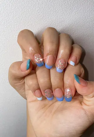 ネイル VIERU 🌈🎀💖のネイルデザイン