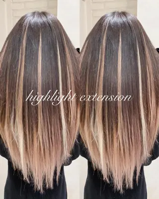 ミディアム 横浜🍒ルーツカラー エクステ／RIEのヘアスタイル