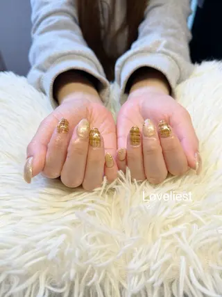 ネイル 須藤 紗彩の眉毛・アイブロウイメージ