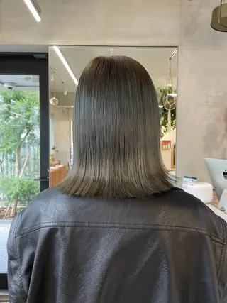 カラー 鶴井 美空のヘアスタイル