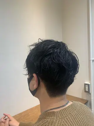 ショート パーマ ハイトーン/レイヤー 💜Akaneのヘアスタイル