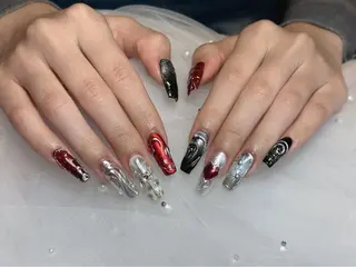 ネイル Lowé所属・Lowé みるくのネイルデザイン