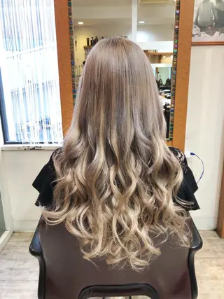 セミロング カラー 韓国ヘア🤍髪質改善 🇰🇷AKANEのヘアスタイル