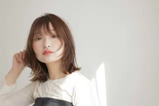 ミディアム カラー 似合わせ アヤナのヘアスタイル