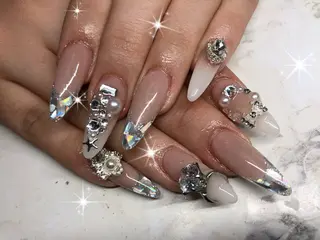 ネイル Nailsalon SKiのネイルデザイン