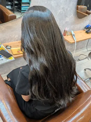 ロング 西川 智葉のヘアスタイル