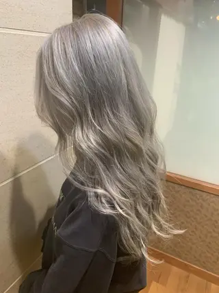 セミロング カラー カラーなら川嶋宏旭✨ salonLEPIAのヘアスタイル