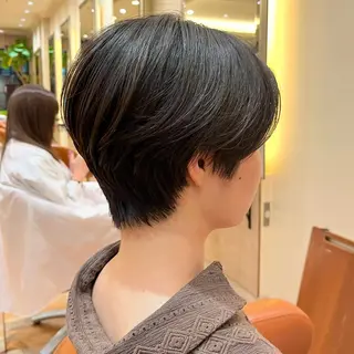 ショート ショートカット / 銀座/ 青山莉奈のヘアスタイル