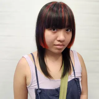 ミディアム Backbocker所属・ハイトーン/ブリーチ /デザインカラーのヘアスタイル