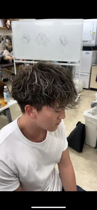 パーマ メンズ 齊藤 大地のヘアスタイル