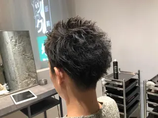 ショート カラー パーマ メンズ 髪質改善🌈縮毛矯正 荻原 達矢のヘアスタイル