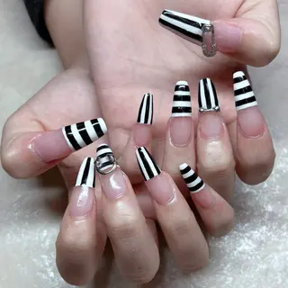 ネイル mimi 高石桃朱のネイルデザイン