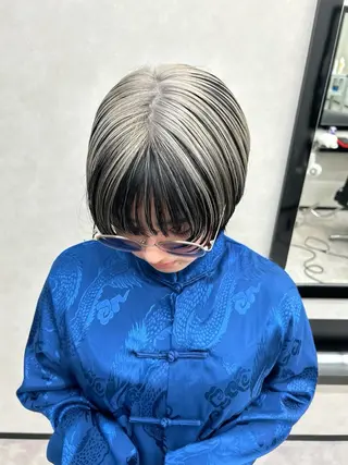ショート カラー ナカジマ ナナのヘアスタイル