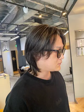 カラー メンズ 白髪ぼかしハイライト ／レイヤー中島啓太のヘアスタイル