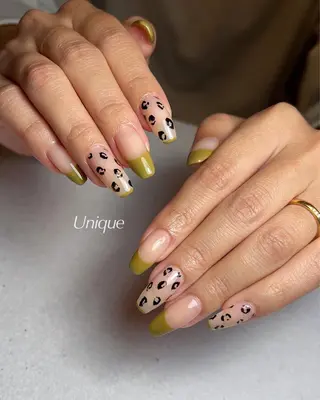 ネイル Unique 【ユニーク】のネイルデザイン