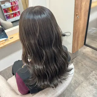 セミロング Yuna ユウナのヘアスタイル