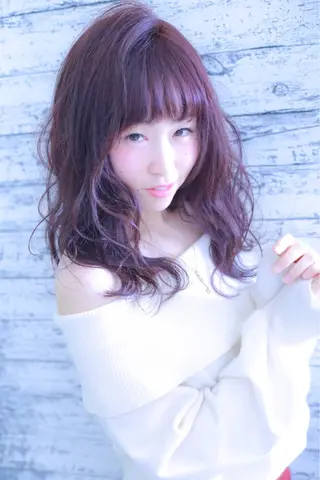 ロング 伊藤 裕貴のヘアスタイル