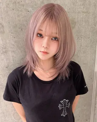 ミディアム カラー 川本 琉生のヘアスタイル