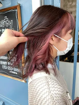 セミロング ブリーチ毛矯正.髪質 改善.髪にドラマをのヘアスタイル