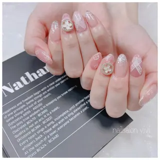 ネイル ＶＩＶＩ nailsalonのネイルデザイン