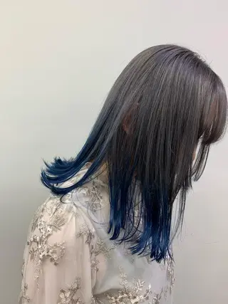 セミロング 山嵜 かなのヘアスタイル
