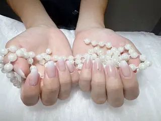 ミディアム 戸井田 静香のネイルデザイン