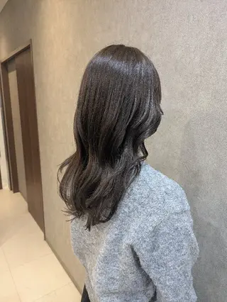 ロング 中川 栞のヘアスタイル