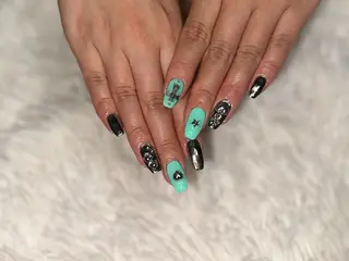 ネイル LAVIAS【 ラヴィアス】yunoのネイルデザイン