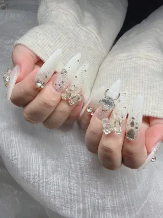 ネイル Lee Nailsのネイルデザイン