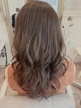 ロング La.fleur ラ.フルールのヘアスタイル