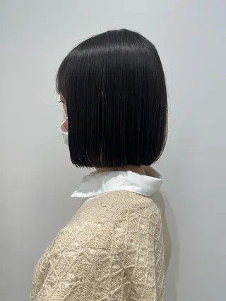 ミディアム レイヤー・ナチュラル RUKUのヘアスタイル