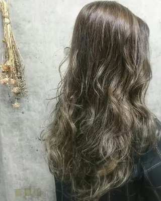 ロング カラー REM 阿佐ヶ谷所属・REM【阿佐ヶ谷】 MEGUのヘアスタイル